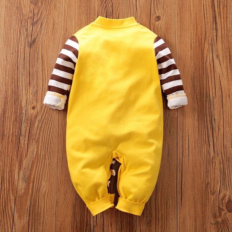 Baby Yellow Onesie – Long-Sleeve Baby Bodysuit with Giraffe Print - Little Dreamers Kingdom